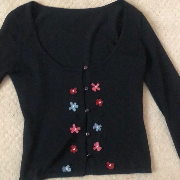 Vintage Flower Design Sweater - Picture 7 of 9